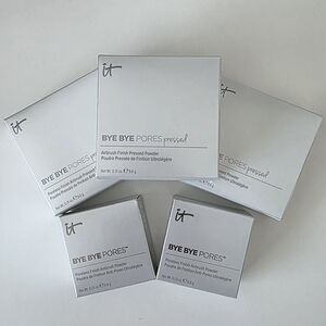 IT Cosmetics Bye Bye Pores Pressed Powder Bundle